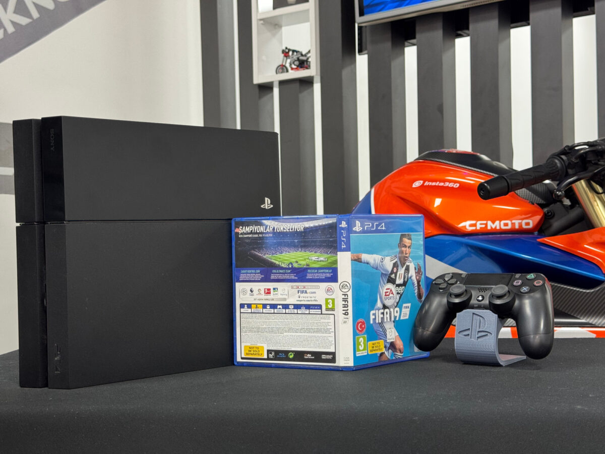 PlayStation 4 Fat 500GB Tek Kol + Fifa 19 Oyun CD’si (İKİNCİ EL) - Görsel 4
