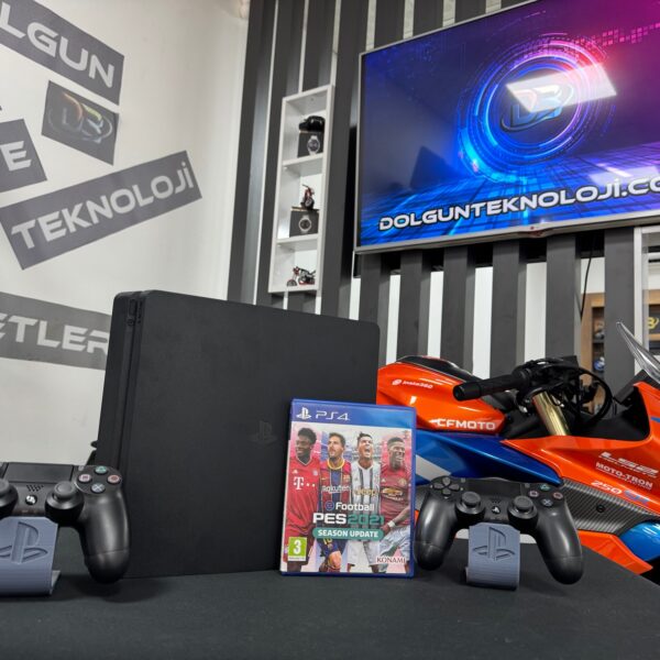 PlayStation 4 Slim 500GB Çift Kol + Pes 2021 Oyun CD’si (İKİNCİ EL)