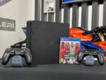 PlayStation 4 Slim 500GB Çift Kol + Pes 2021 Oyun CD’si (İKİNCİ EL) - Görsel 2
