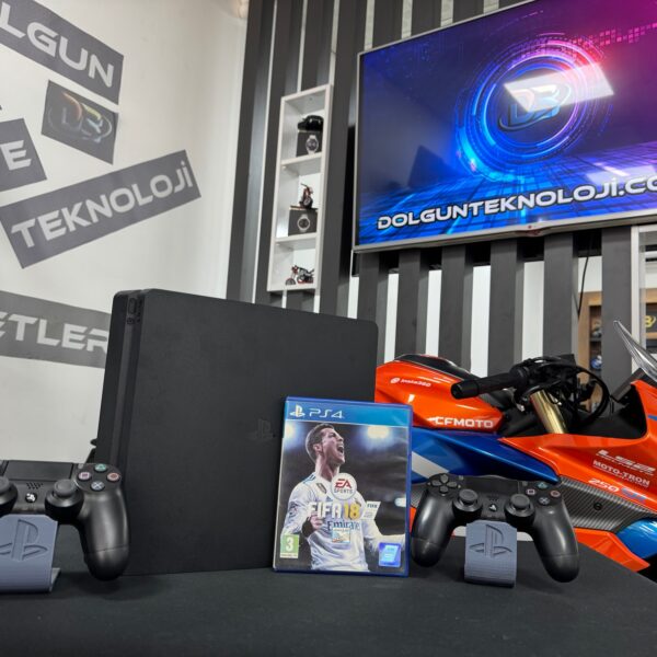 PlayStation 4 Slim 500GB Çift Kol + Fifa 18 Oyun CD’si (İKİNCİ EL)