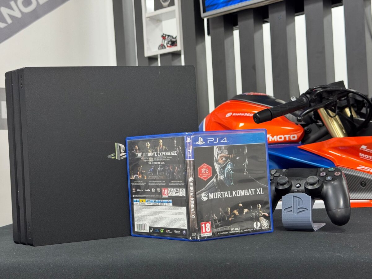 PlayStation 4 Pro 1TB Tek Kol + Mortal Kombat XL Oyun CD’si (İKİNCİ EL) - Görsel 4