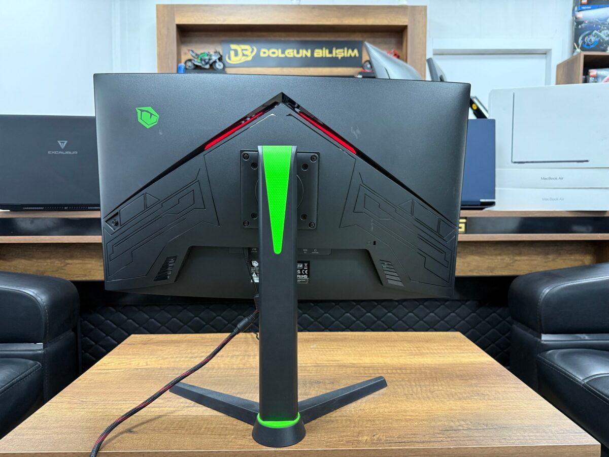 Monster Aryond A27 V2 27” 180Hz 1ms WQHD 2K Curved Pivot VA Oyuncu Monitörü (İKİNCİ EL) - Görsel 4