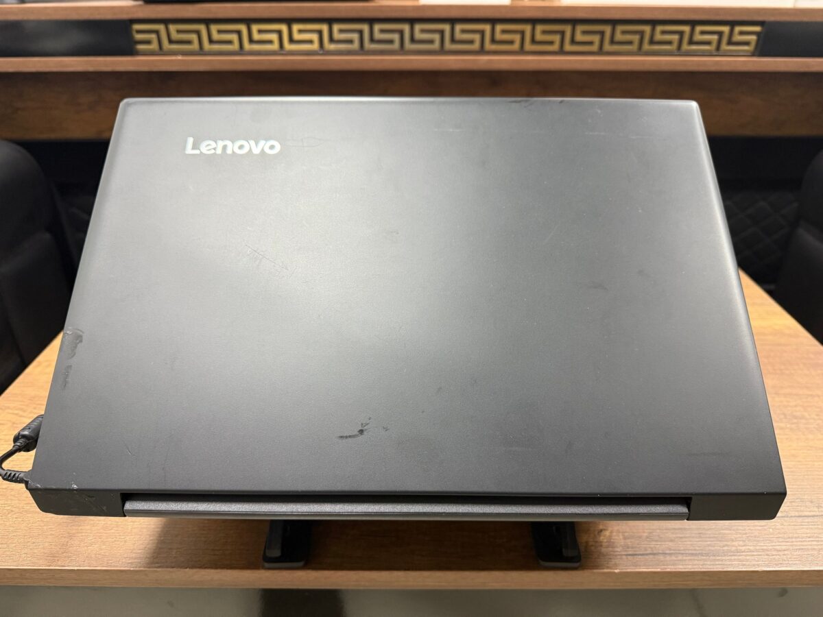 Lenovo V310-15IKB Intel Core i5 72000U 12GB RAM 128GB SSD 15.6” FHD 80T3018RTX (İKİNCİ EL) - Görsel 3
