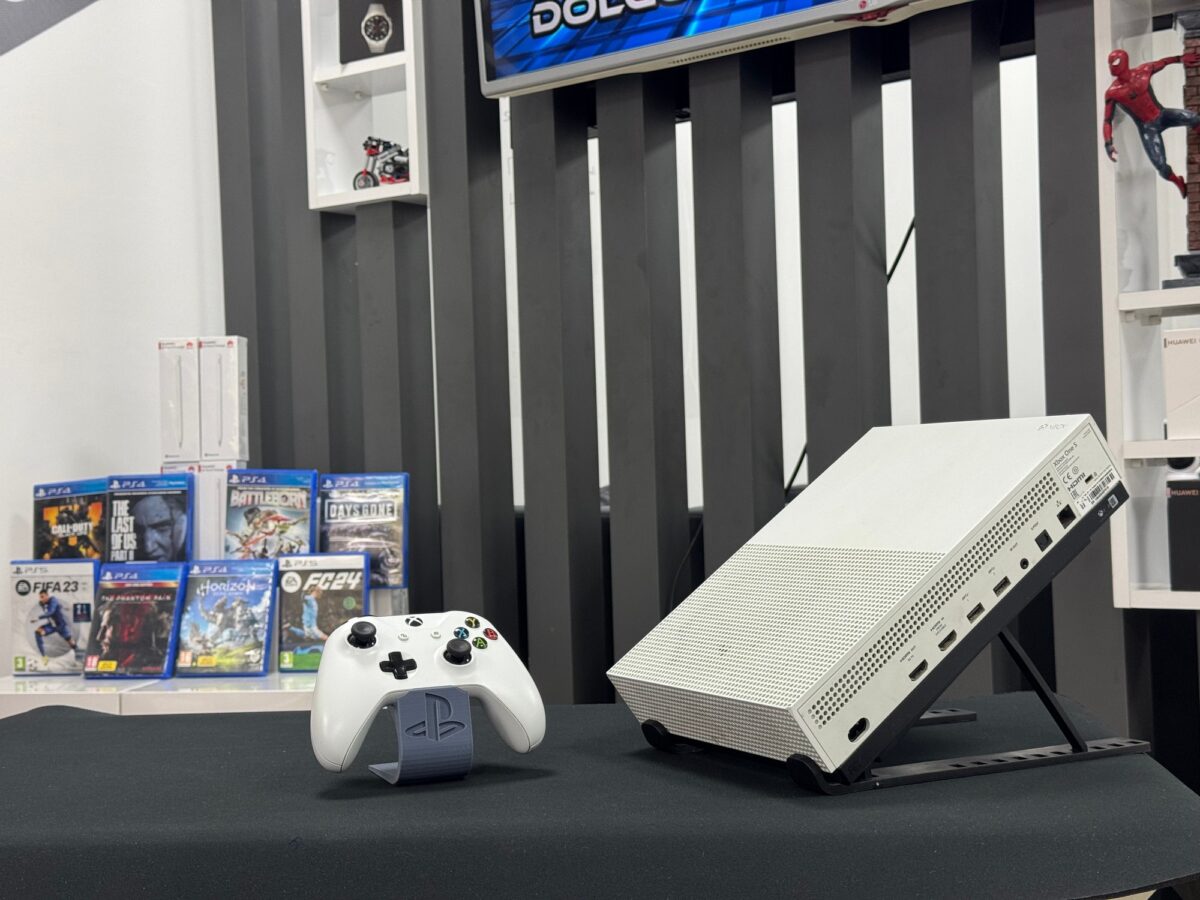 Xbox One S 1 TB Tek Kol (İKİNCİ EL) - Görsel 3