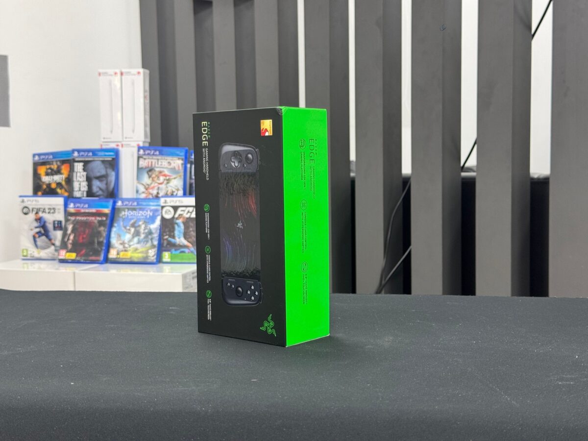 Razer Edge Gaming Tablet ve Kishi V2 Pro Kontrolcü - Görsel 5