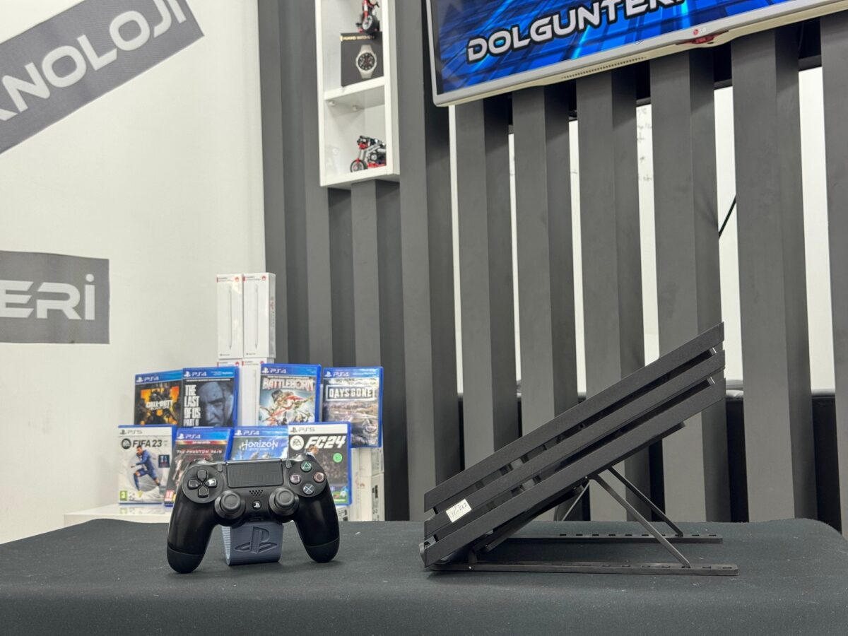 PlayStation 4 Pro 1TB Tek Kol (İKİNCİ EL) - Görsel 3