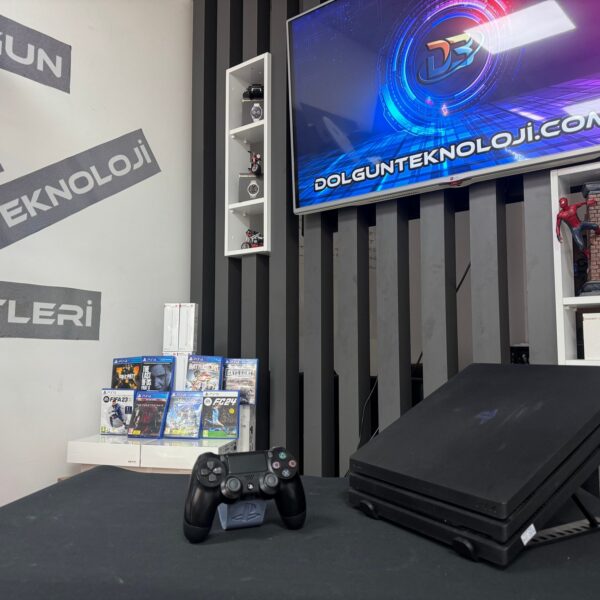 PlayStation 4 Pro 1TB Tek Kol Kırılabilir Sürüm(İKİNCİ EL)