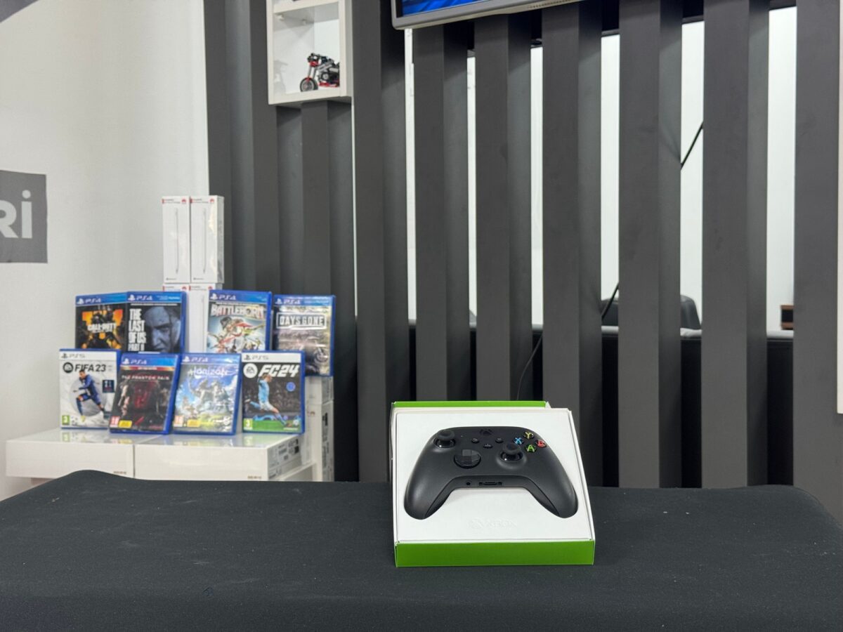 Xbox 9. Nesil Siyah Kol Kutulu (İKİNCİ EL) - Görsel 3