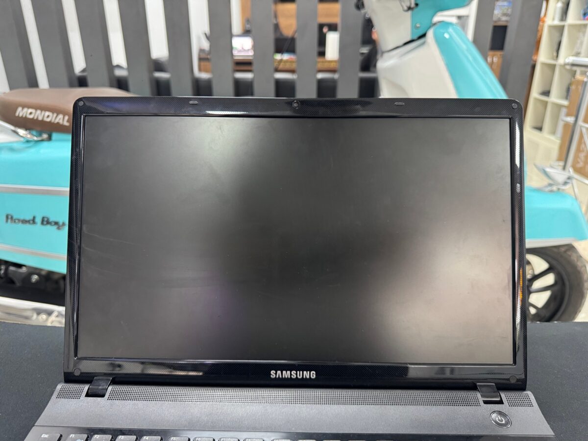 SAMSUNG NP300E5C LAPTOP PARÇALARI ( AÇIKLAMAYI OKUYUNUZ ) - Görsel 5