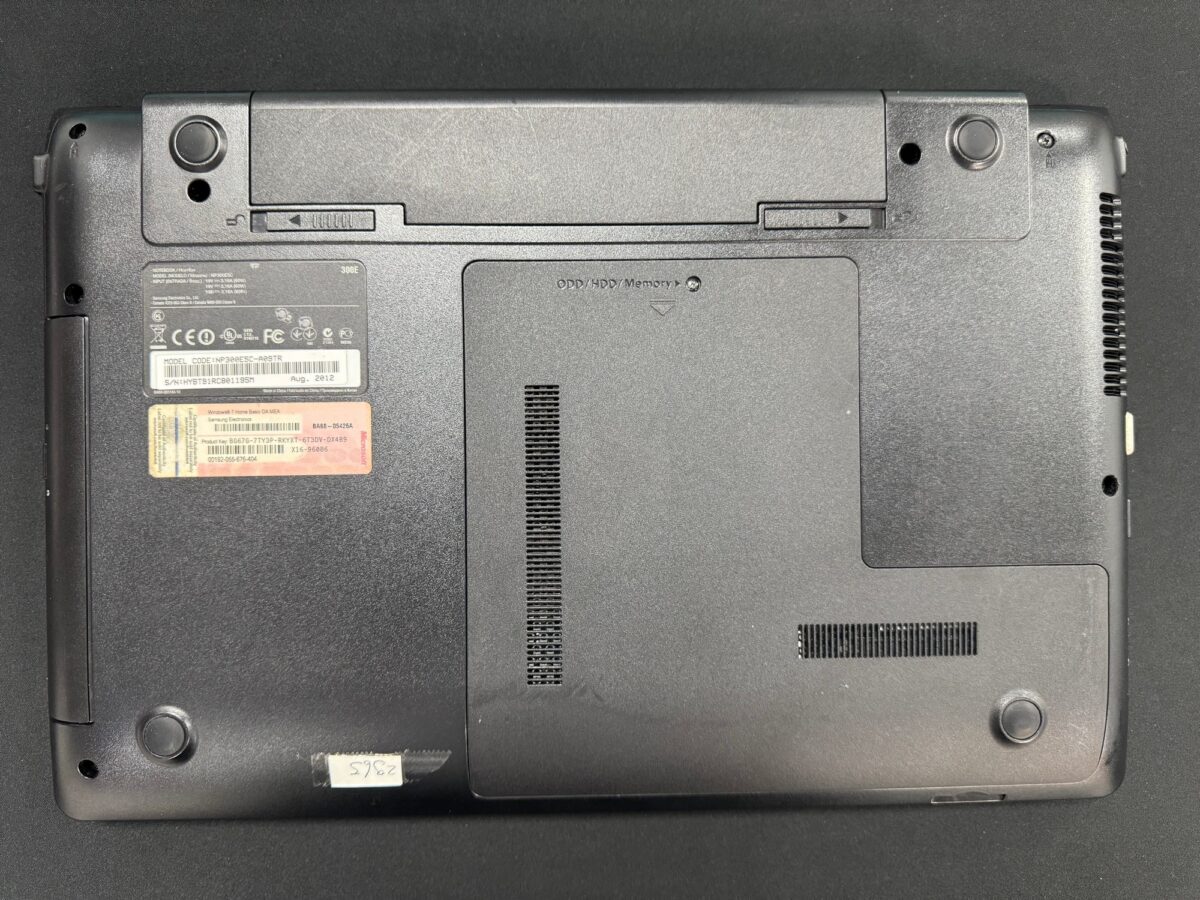 SAMSUNG NP300E5C LAPTOP PARÇALARI ( AÇIKLAMAYI OKUYUNUZ ) - Görsel 2