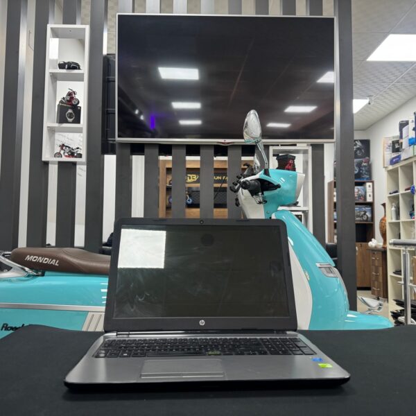 HP 15-R203NT LAPTOP PARÇALARI ( AÇIKLAMAYI OKUYUNUZ )