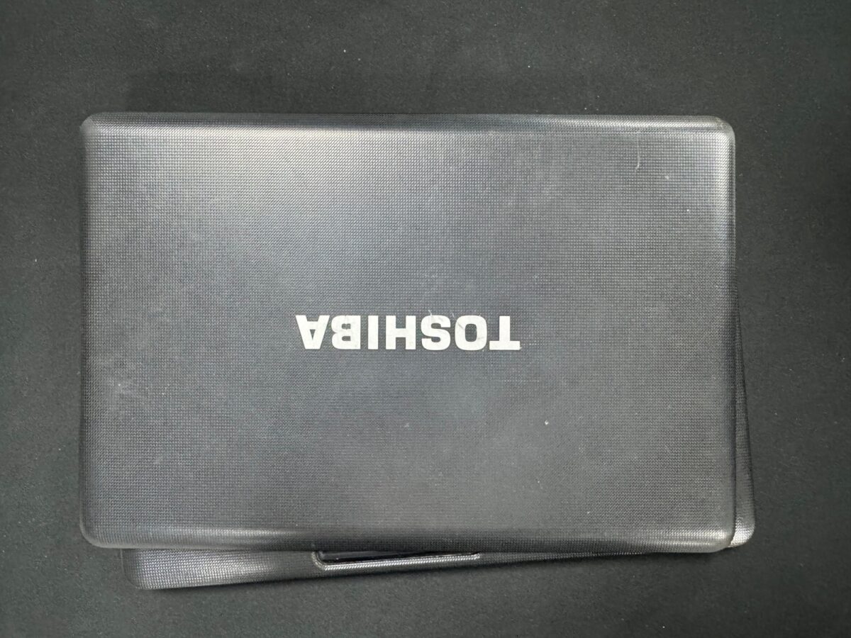 TOSHİBA SATELLİTE LAPTOP PARÇALARI ( AÇIKLAMAYI OKUYUNUZ ) - Görsel 3
