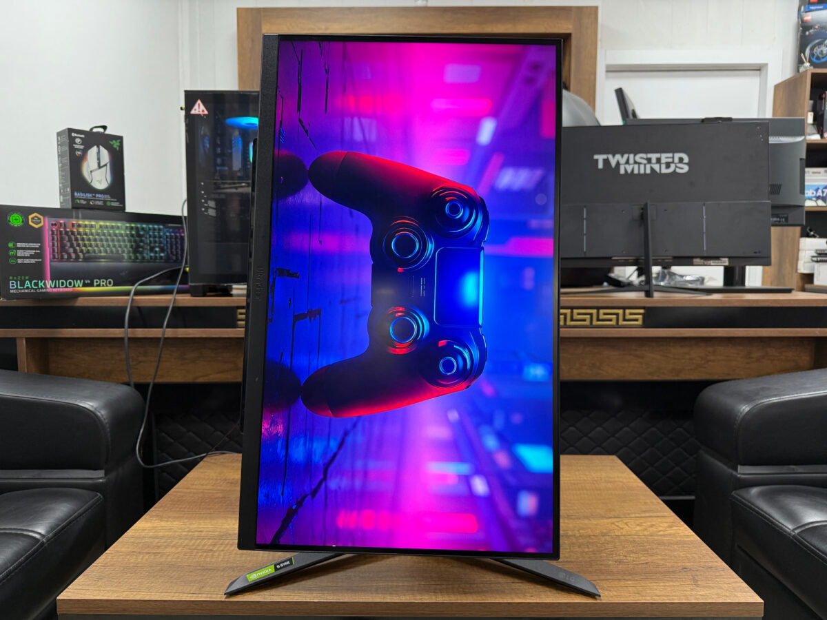LG UltraGear 27GR75Q-B 27” QHD 165Hz 1ms Pivot Oyuncu Monitörü (İKİNCİ EL) - Görsel 3
