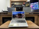 Lenovo Ideapad Z500 Intel Core i7 3612QM 8GB 240GB SSD GT740M 2GB 15.6" HD (İKİNCİ EL)