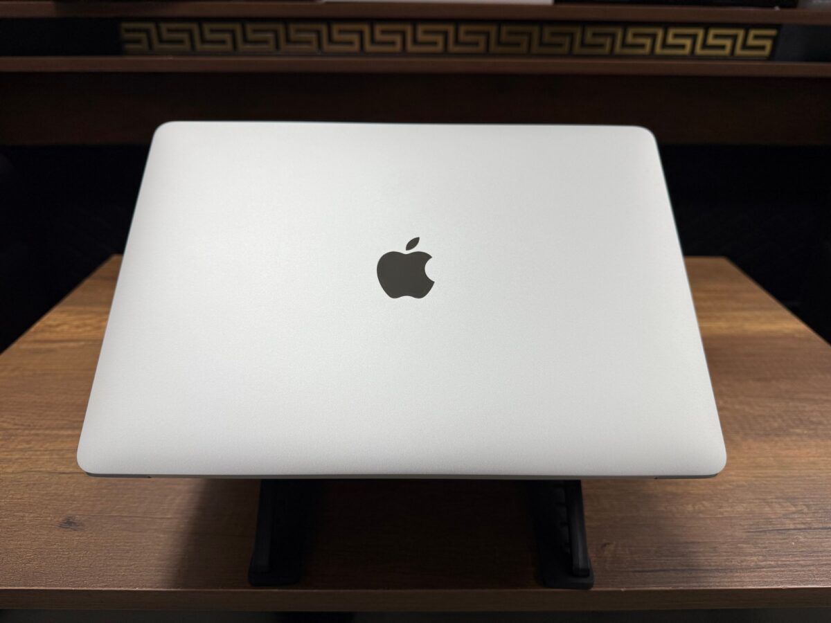 Apple MacBook Air M1 8GB RAM 256GB SSD 13.3” Gümüş MGN93TU/A (İKİNCİ EL) - Görsel 3