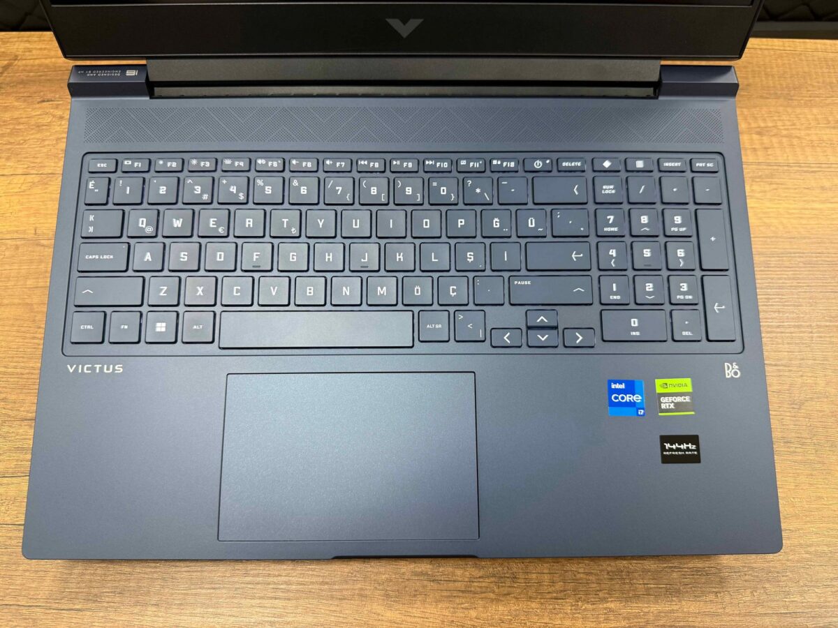 HP Victus 16-R0007NT Intel Core i7 13700H 16GB RAM 1TB SSD RTX4070 16.1” FHD 144Hz 7P6B3EA (İKİNCİ EL) - Görsel 2