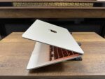 Apple MacBook Air M2 8GB RAM 256GB SSD 13.6” Yıldız Işığı (İKİNCİ EL) - Görsel 7