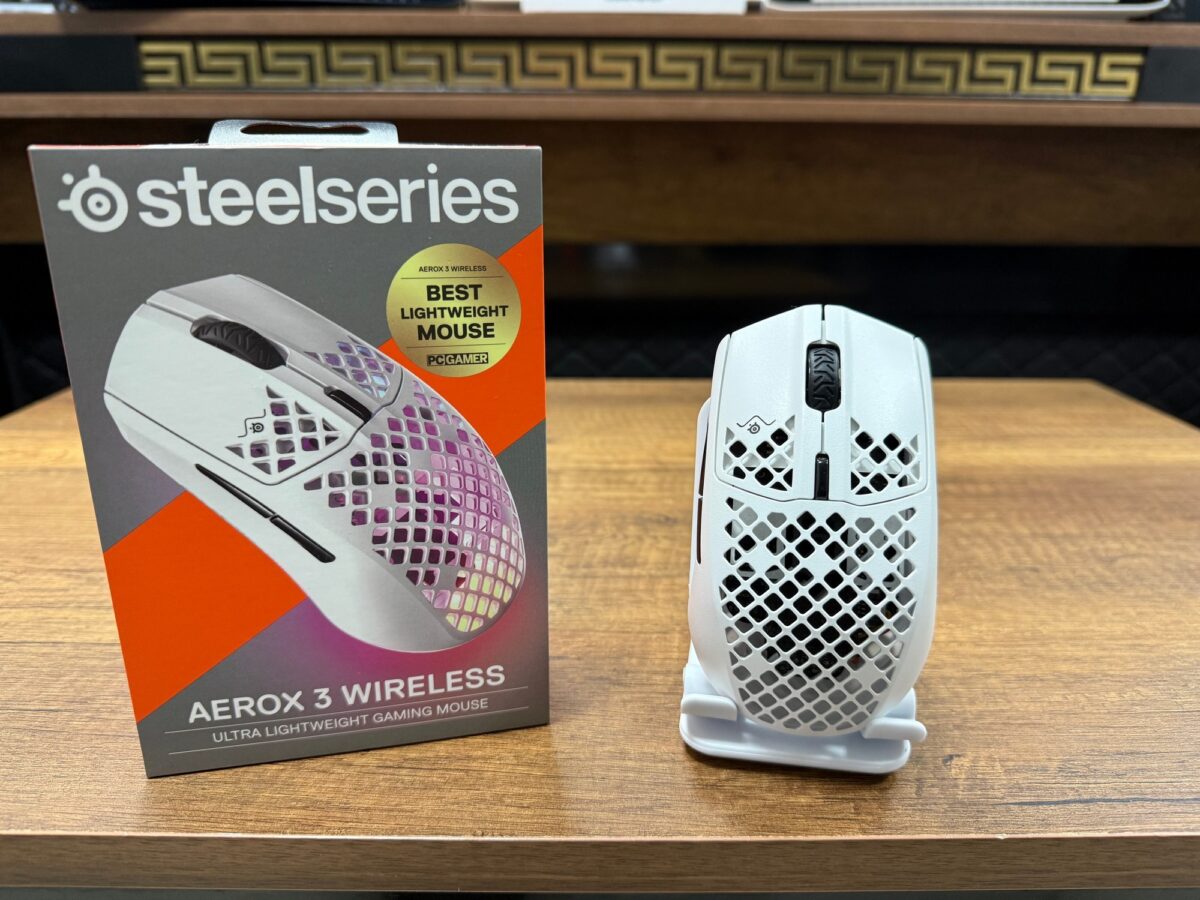 SteelSeries Aerox 3 Snow RGB Şarjlı Ergonomik Optik Kablosuz Oyuncu Mouse (İKİNCİ EL) - Görsel 2