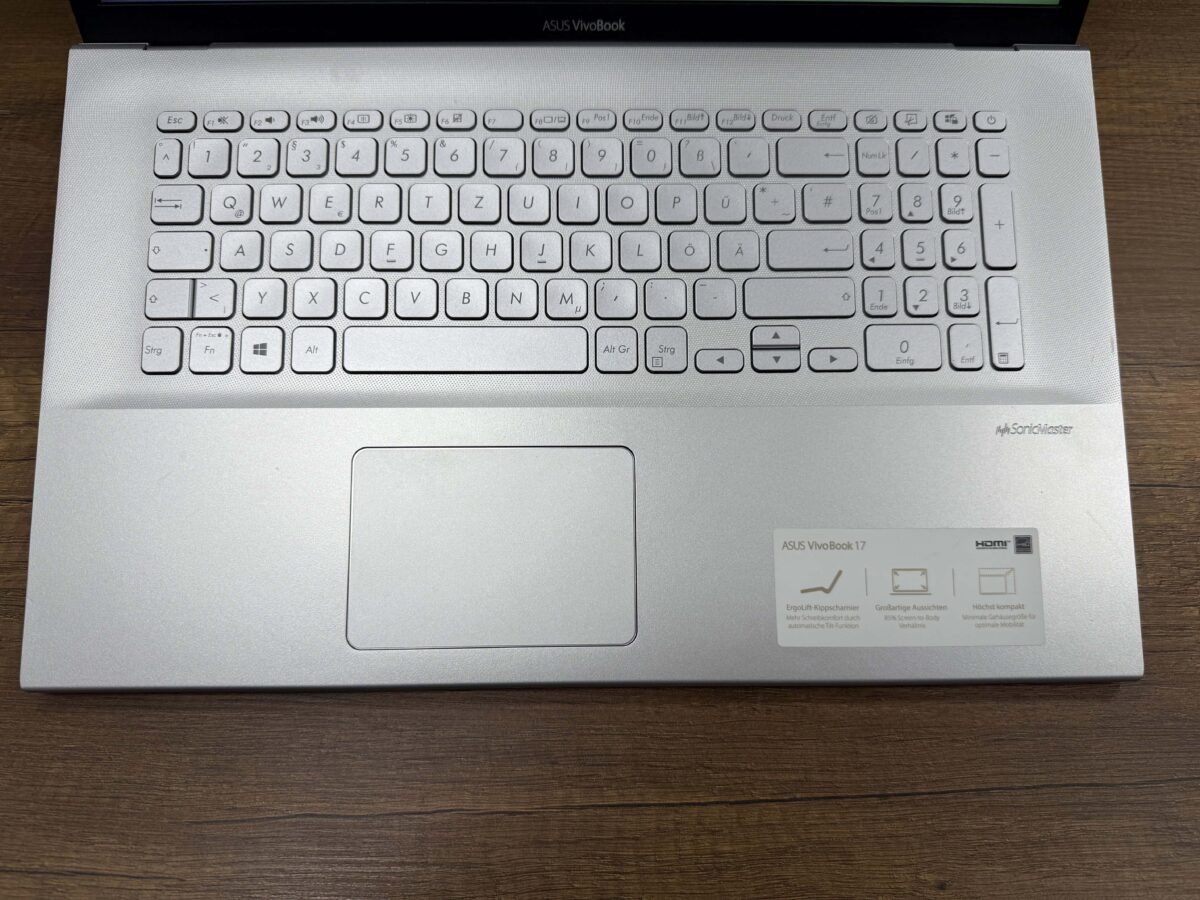 Asus VivoBook 17 X712DA AMD Ryzen 5 3500U 20GB 512GB SSD 17.3" FHD (İKİNCİ EL) - Görsel 2