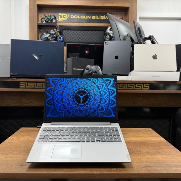 Lenovo Ideapad S145 Intel Core i3 7020U 8GB 128GB SSD MX110 15.6” HD 81VD004CTX (KUSURLU İKİNCİ EL)