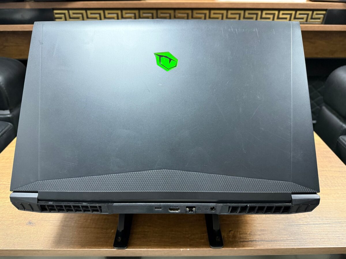 Monster Tulpar T7 V20.3 Intel Core i7 10750H 32GB 500GB SSD RTX3060 17.3” FHD 144Hz (KUSURLU İKİNCİ EL) - Görsel 3