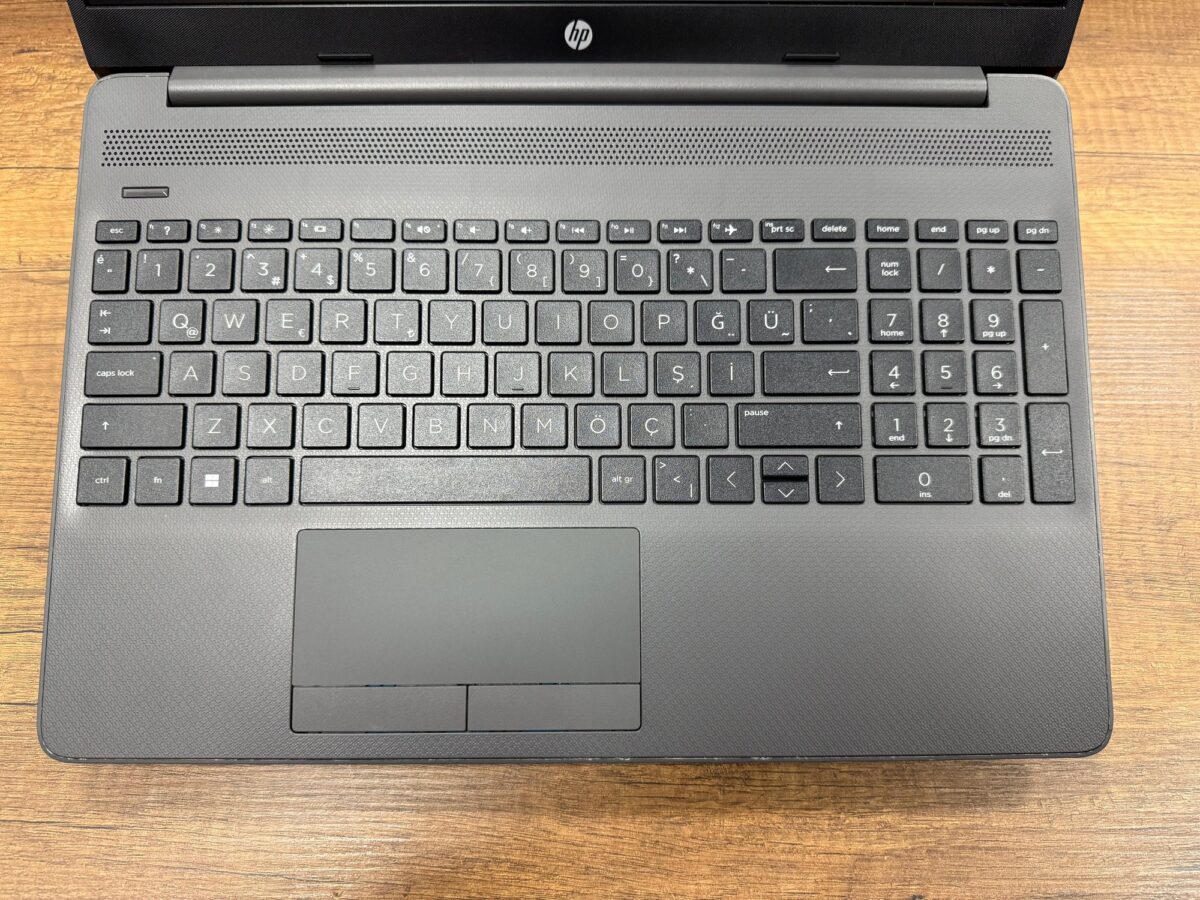 HP 255 G8 AMD Ryzen 5 5500U 32GB RAM 1TB SSD 15.6” FHD 7N4W2AA (İKİNCİ EL) - Görsel 2