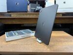Apple iPad Pro 7. Nesil 256GB 13” MVX23TU/A Uzay Siyahı Tablet (İKİNCİ EL) - Görsel 3