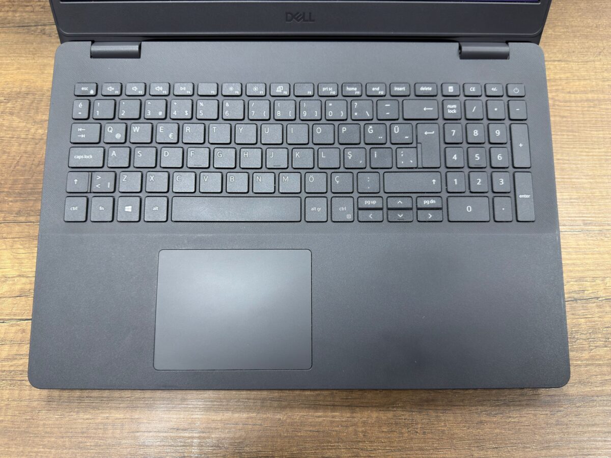 Dell Vostro 3500 Intel Core i3 1115G4 8GB RAM 256GB SSD W10 15.6” FHD (İKİNCİ EL) - Görsel 2