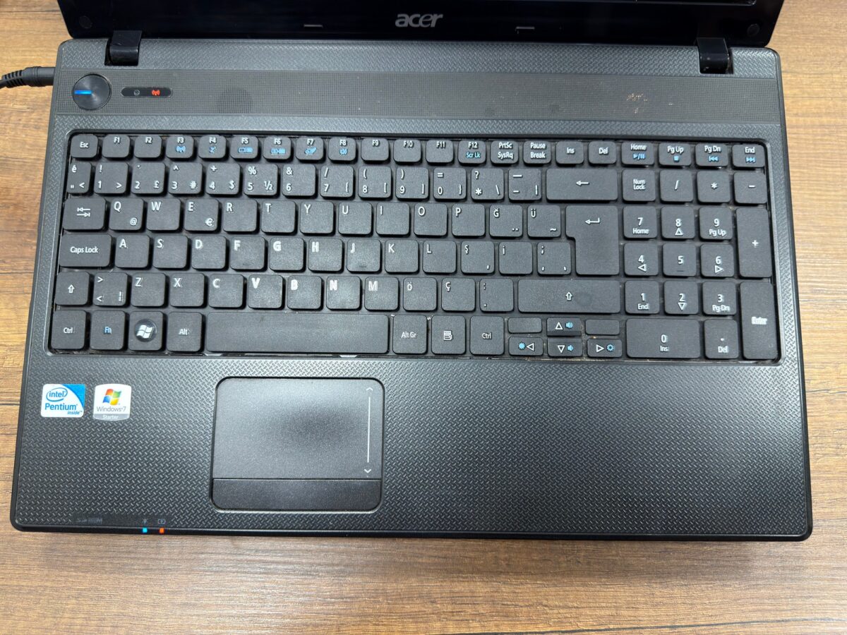 Acer Aspire 5736Z Pentium Dual-Core T4500 4GB RAM 240GB SSD 15.6” HD (İKİNCİ EL) - Görsel 2