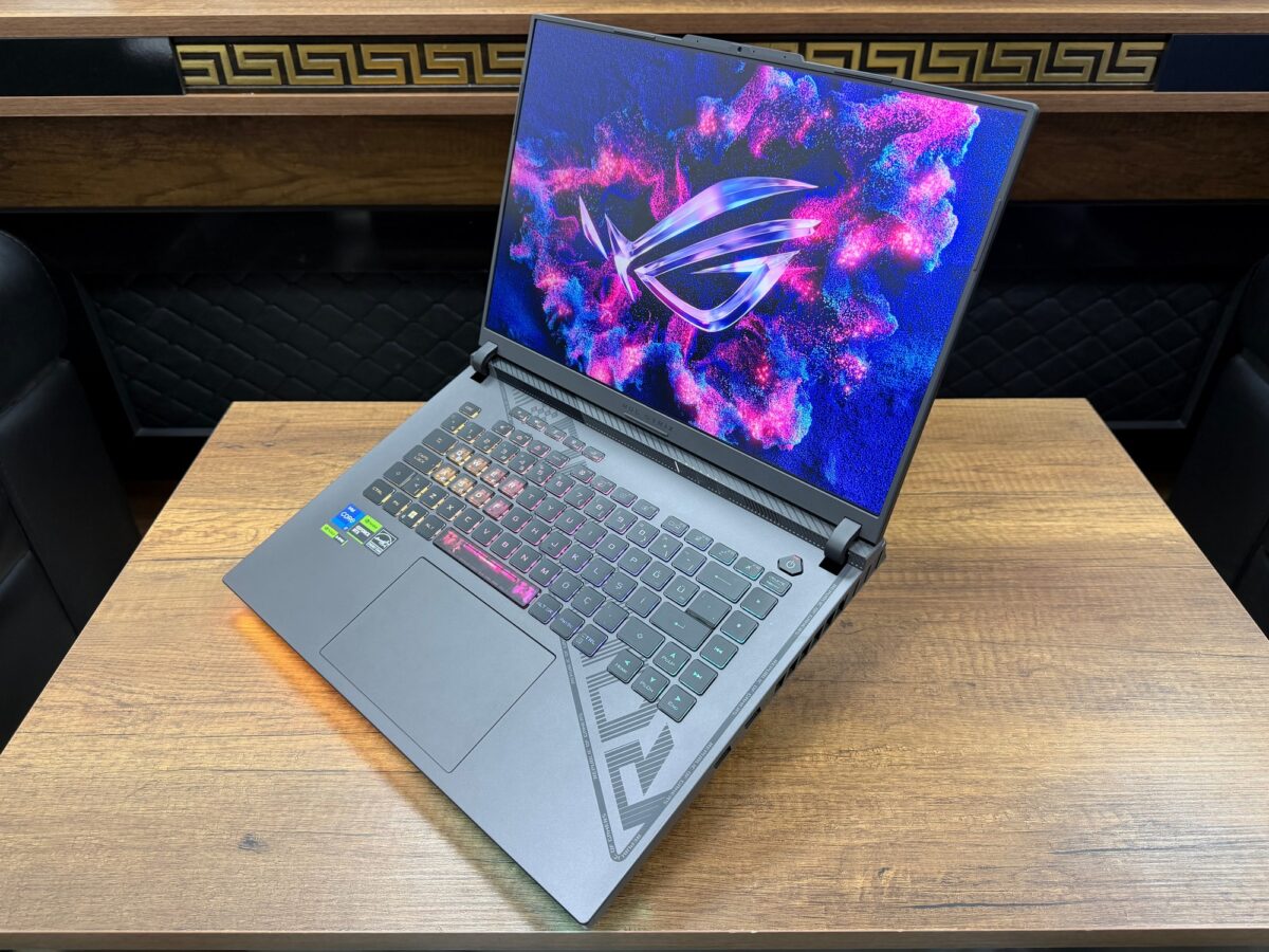 Asus Rog Strix G16 Core i7 13650HX RTX4050 16RAM 512SSD 16" W11 (İKİNCİ EL) - Görsel 4