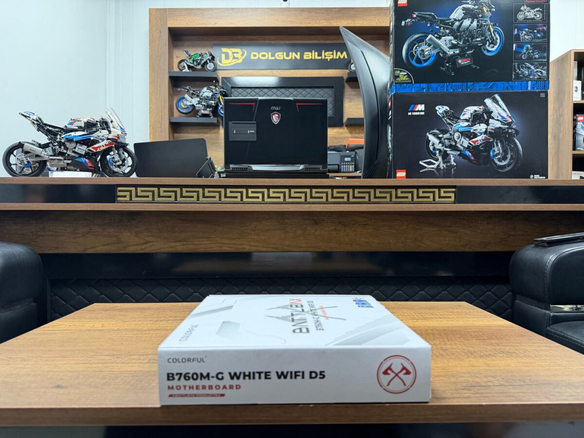 COLORFUL BATTLE-AX B760M-G Beyaz WIFI DDR5 7600MHz mATX Anakart - Görsel 3