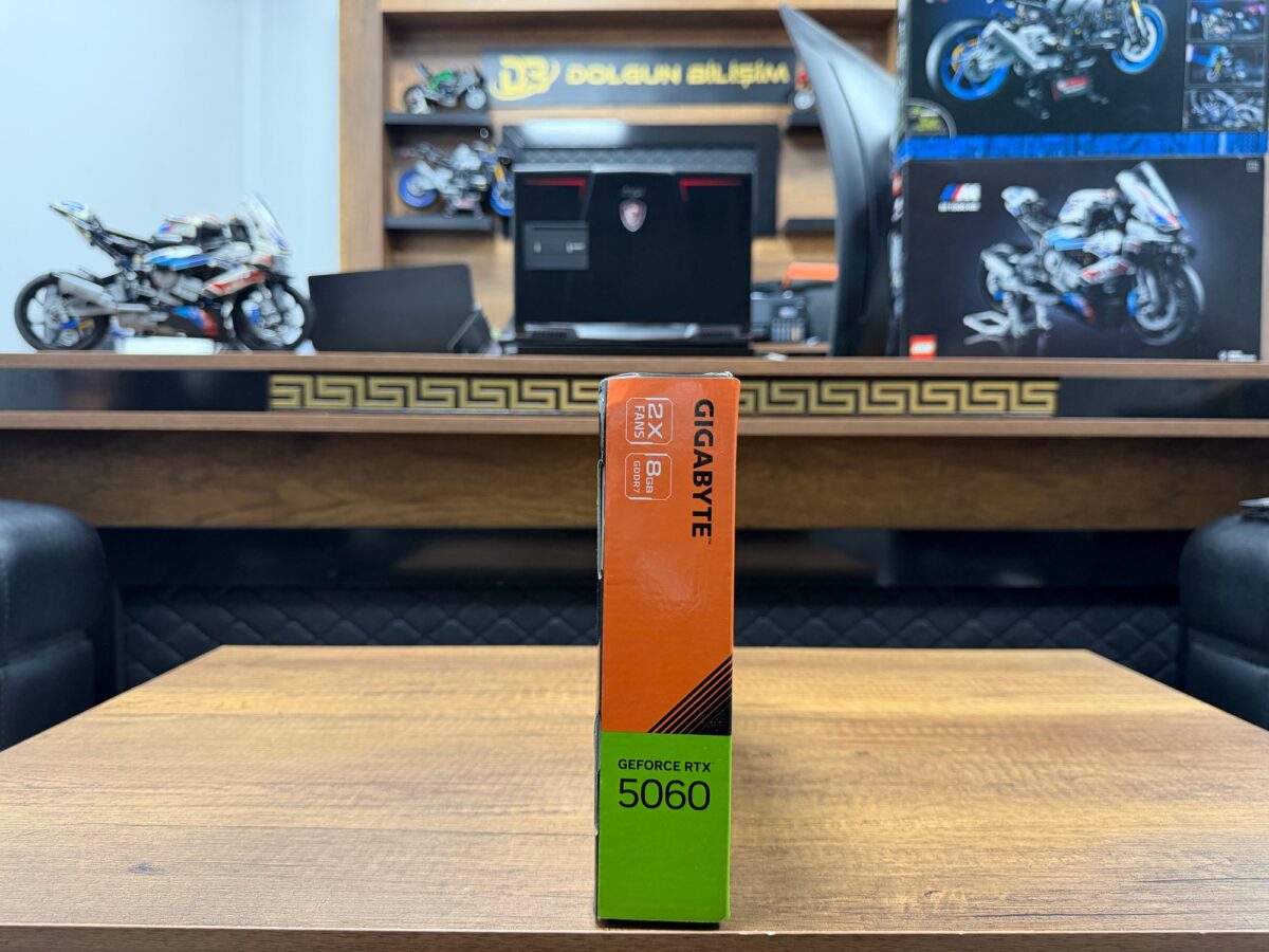 GIGABYTE GeForce RTX 5060 WINDFORCE OC 8GB GDDR7 128Bit DLSS 4 Ekran Kartı - Görsel 3
