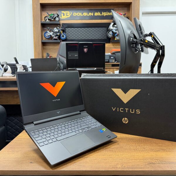 Hp Victus 15-FA2018NT i5 13420H-RTX5050 8Gb-16Gb-512Gb-15.6" W11 (İKİNCİ EL)