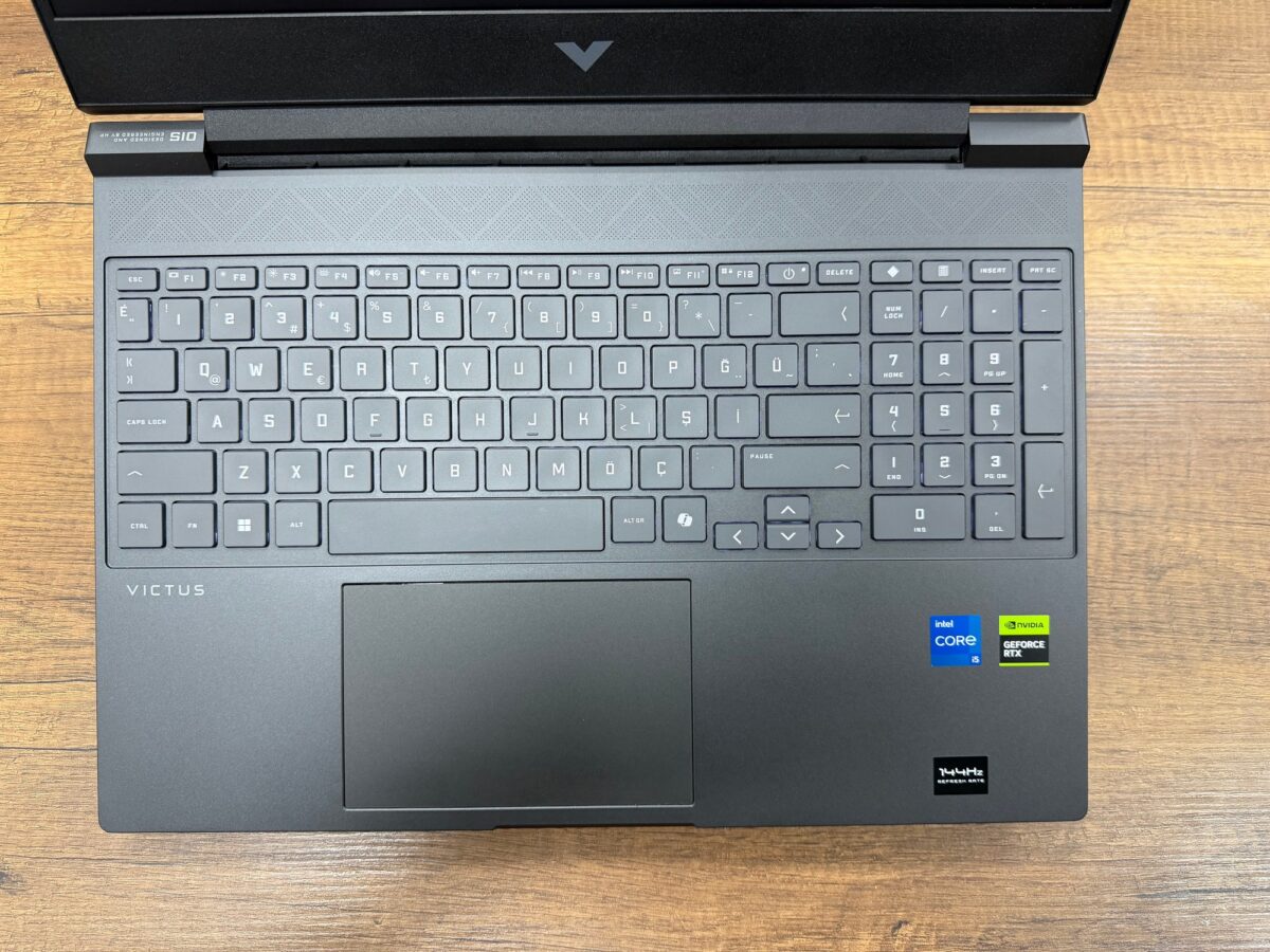 Hp Victus 15-FA2018NT i5 13420H-RTX5050 8Gb-16Gb-512Gb-15.6" W11 (İKİNCİ EL) - Görsel 2