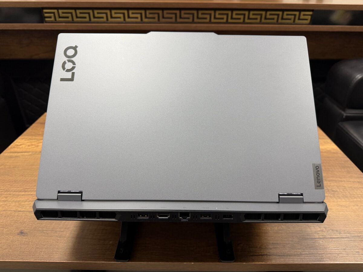Lenovo LOQ 15IAX9 i5 12600HX 8GB 512GB SSD RTX4050 W11 15.6” FHD 144Hz 83GS00L7TR (İKİNCİ EL) - Görsel 3