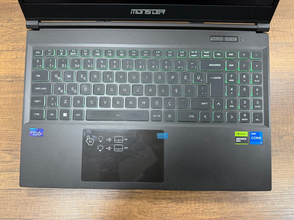 Monster Abra A5 V20.5.4 i5-13420H 32GB 1TB SSD RTX3050 15.6” FHD 144Hz (İKİNCİ EL) - Görsel 2