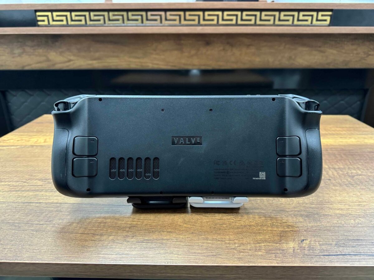 Valve Steam Deck 64GB Oyun Konsolu+256GB Samsung Hafıza Kartı (İKİNCİ EL) - Görsel 2