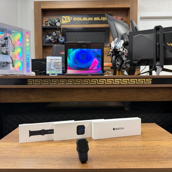 Apple Watch SE 3 44MM Gece Yarısı Akıllı Saat (İKİNCİ EL)