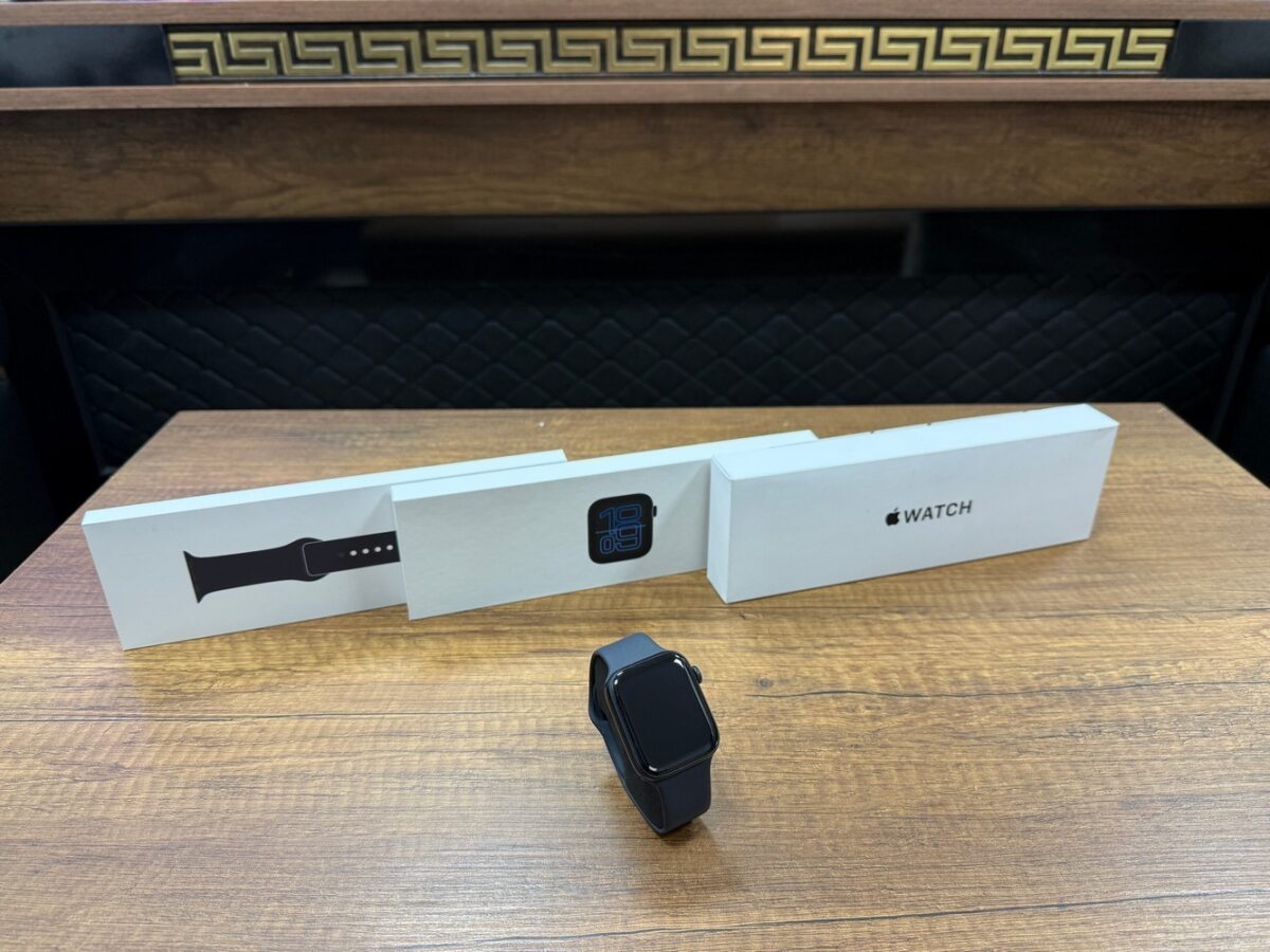 Apple Watch SE 3 44MM Gece Yarısı Akıllı Saat (İKİNCİ EL) - Görsel 2