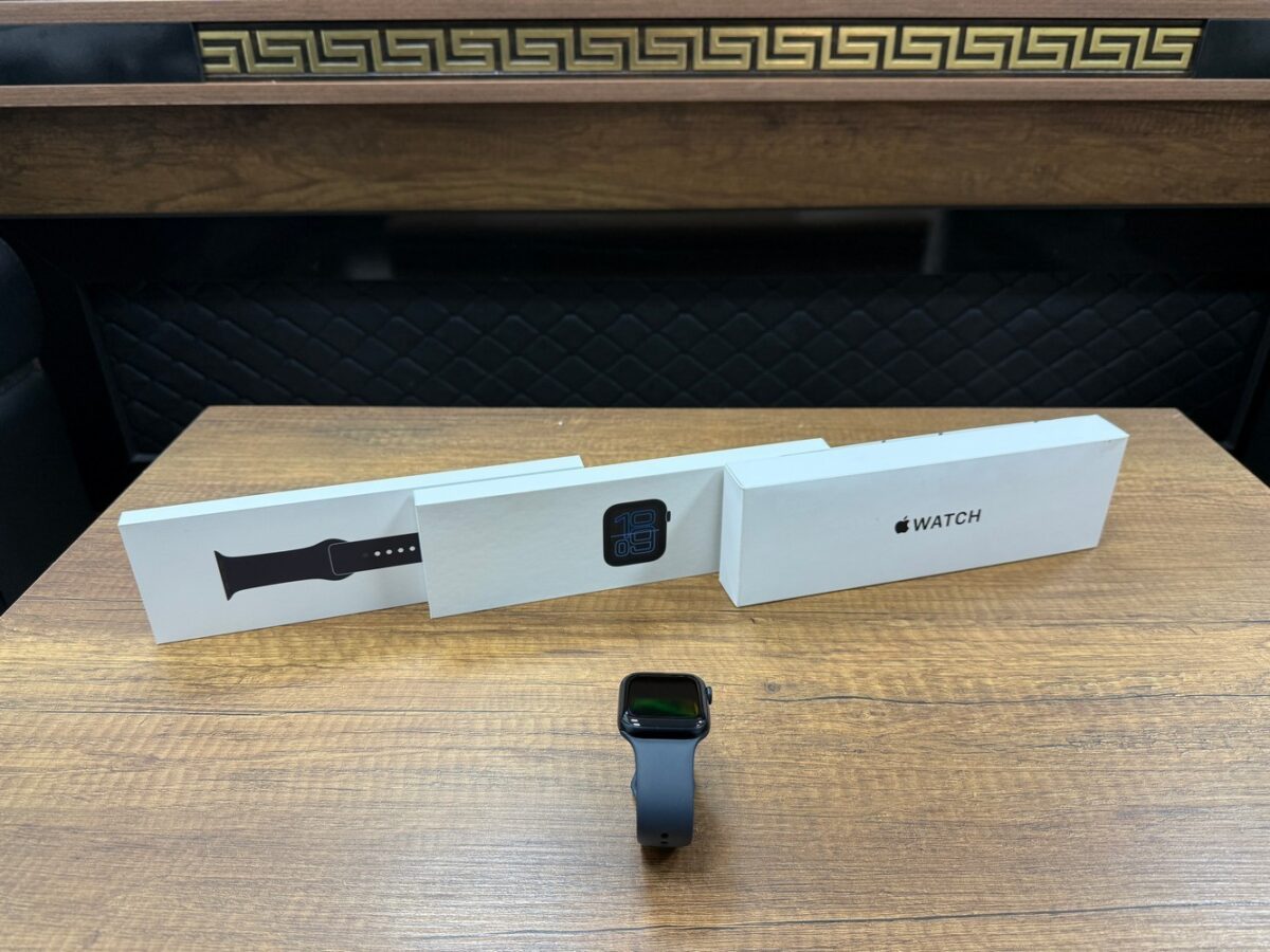 Apple Watch SE 3 44MM Gece Yarısı Akıllı Saat (İKİNCİ EL) - Görsel 4