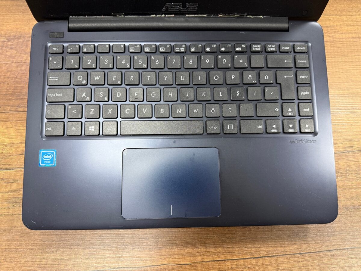 Asus VivoBook E402SA Celeron N3060 4GB 120GB Dizüstü Bilgisayar (İKİNCİ EL) - Görsel 4