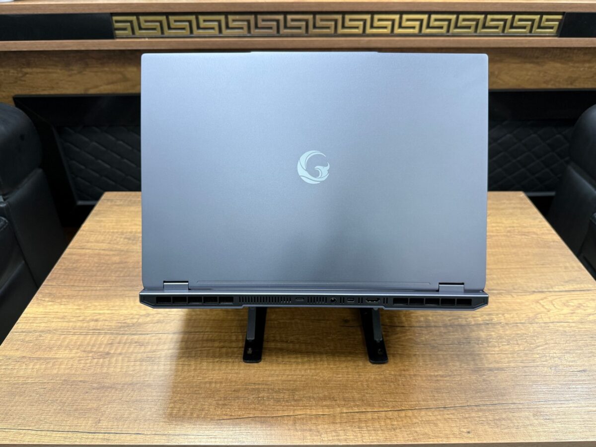 Game Garaj Slayer Amd Ryzen 9 7845HX 32GB 1TB RTX5050 8GB 16" 180Hz QHD+ (İKİNCİ EL) - Görsel 3