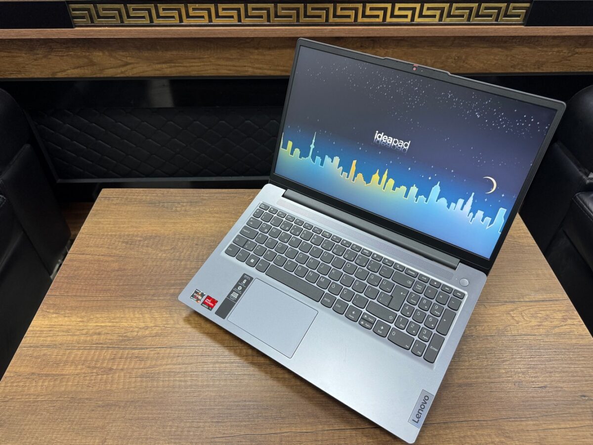 Lenovo IdeaPad Slim 3 AMD Ryzen 5 5625U 8GB 512GB 15.6" 82XM00QXTX Dizüstü Bilgisayar (İKİNCİ EL) - Görsel 4