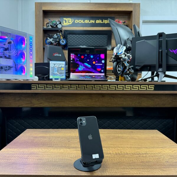 iPhone 11 128 GB Siyah (İKİNCİ EL)