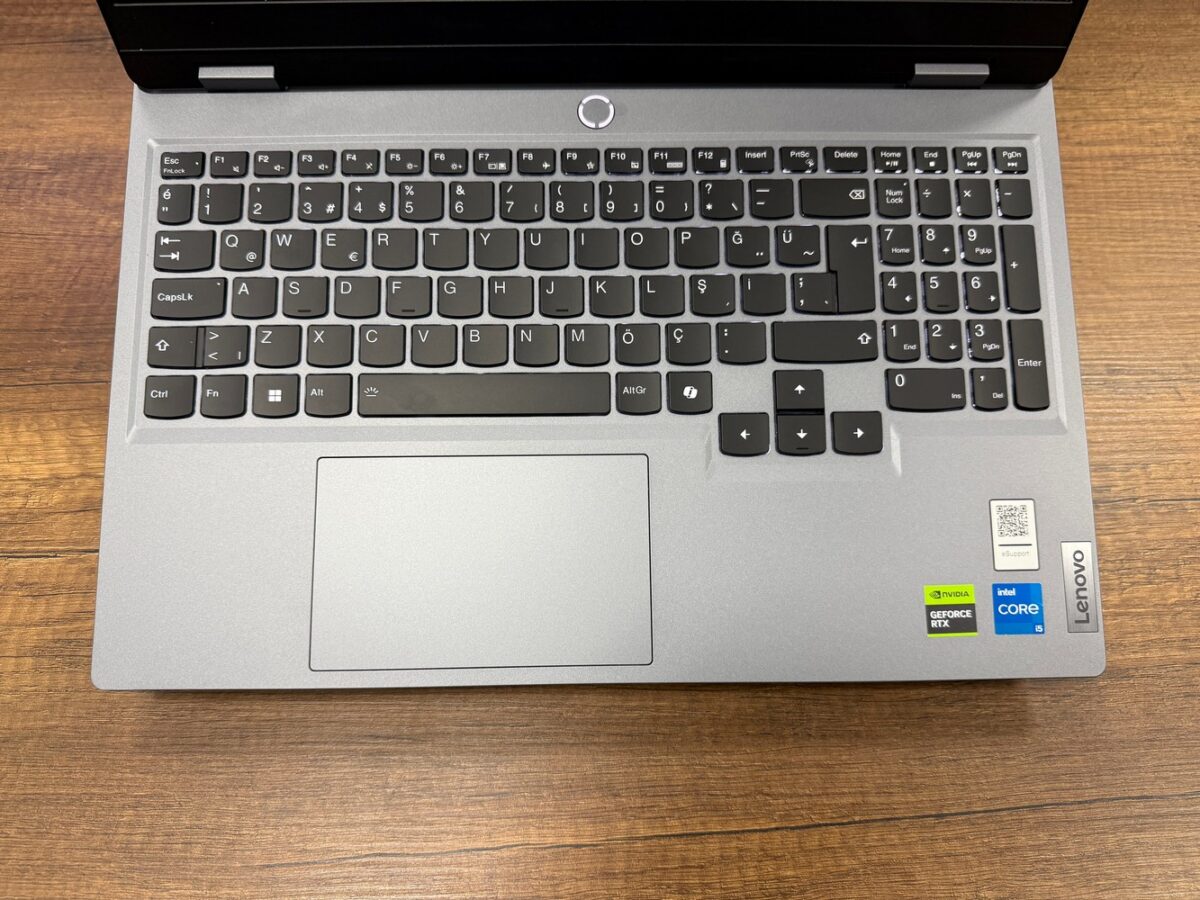 Lenovo LOQ 15IAX9 i5-12600HX 8GB 512GB RTX4050 15.6” FHD 144Hz 83GS00L7TR Oyuncu Laptop (İKİNCİ EL) - Görsel 2