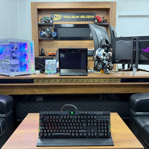 Monster Pusat K3 Pro RGB Red Switch Oyuncu Klavyesi (İKİNCİ EL)