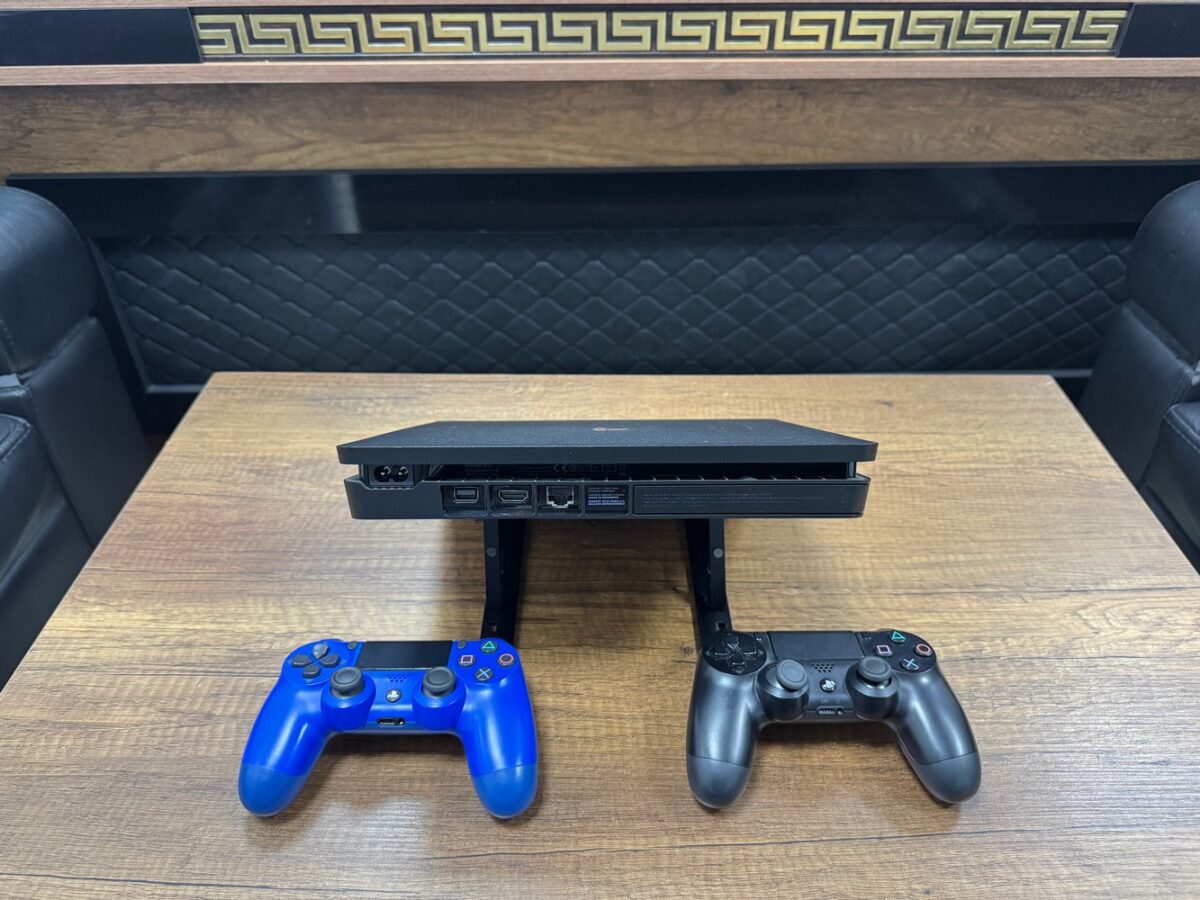 Playstation 4 Slim 500GB Çift Kol Kutulu Oyun Konsolu (İKİNCİ EL) - Görsel 4