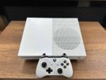 Microsoft Xbox One S 1 TB CD'li Tek Kol (İKİNCİ EL) - Görsel 3