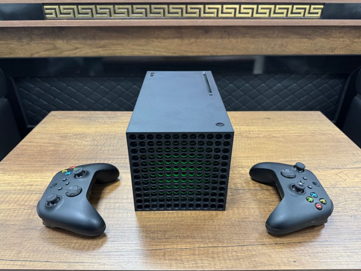 Xbox Series X Çift Kol 1 TB Oyun Konsolu (İKİNCİ EL) - Görsel 4