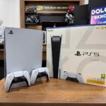 Sony PlayStation 5 Standart Edition CD'li 825 GB Çift Kol (İKİNCİ EL)